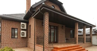 Строительство домов из кирпича с мансардой в Майкопе | от 3652 рублей